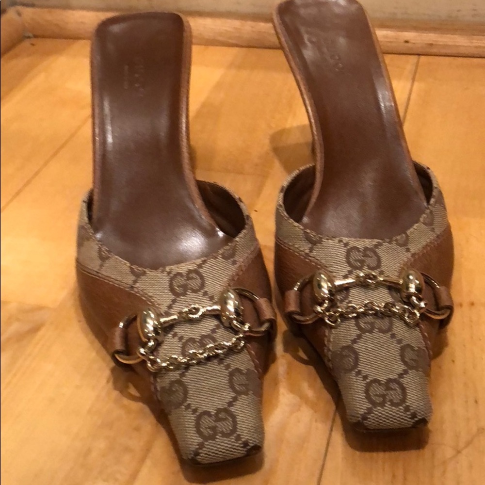 GUCCI Pointy Toe Mule